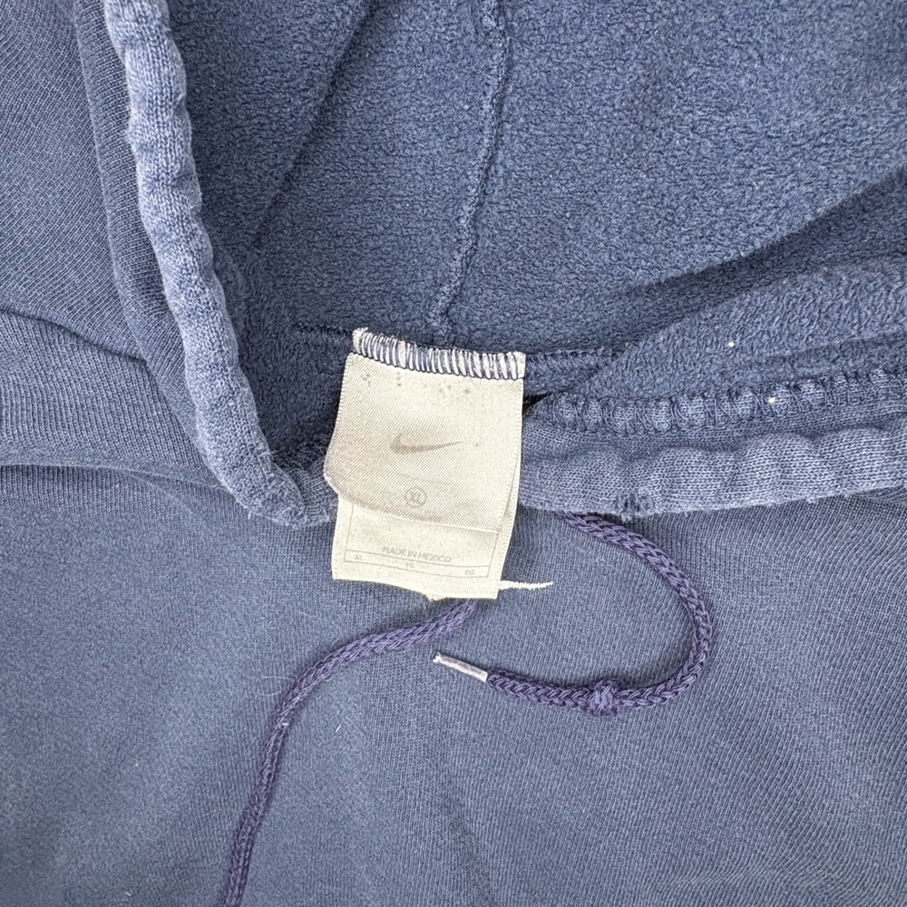 Nike Y2K Vintage Center Swoosh Hoodie - Picture 5 of 8